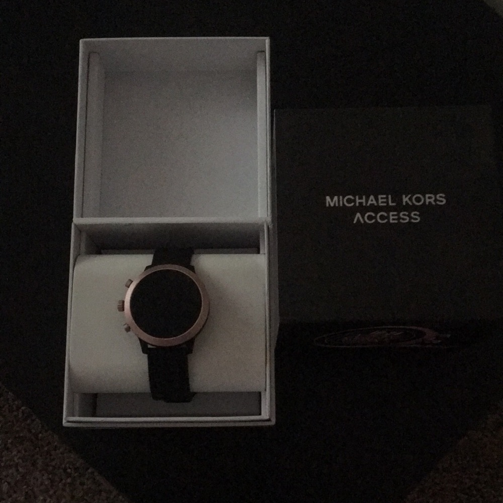 Hi. This is for a Android phone and I’m selling it for $75. Good condition.